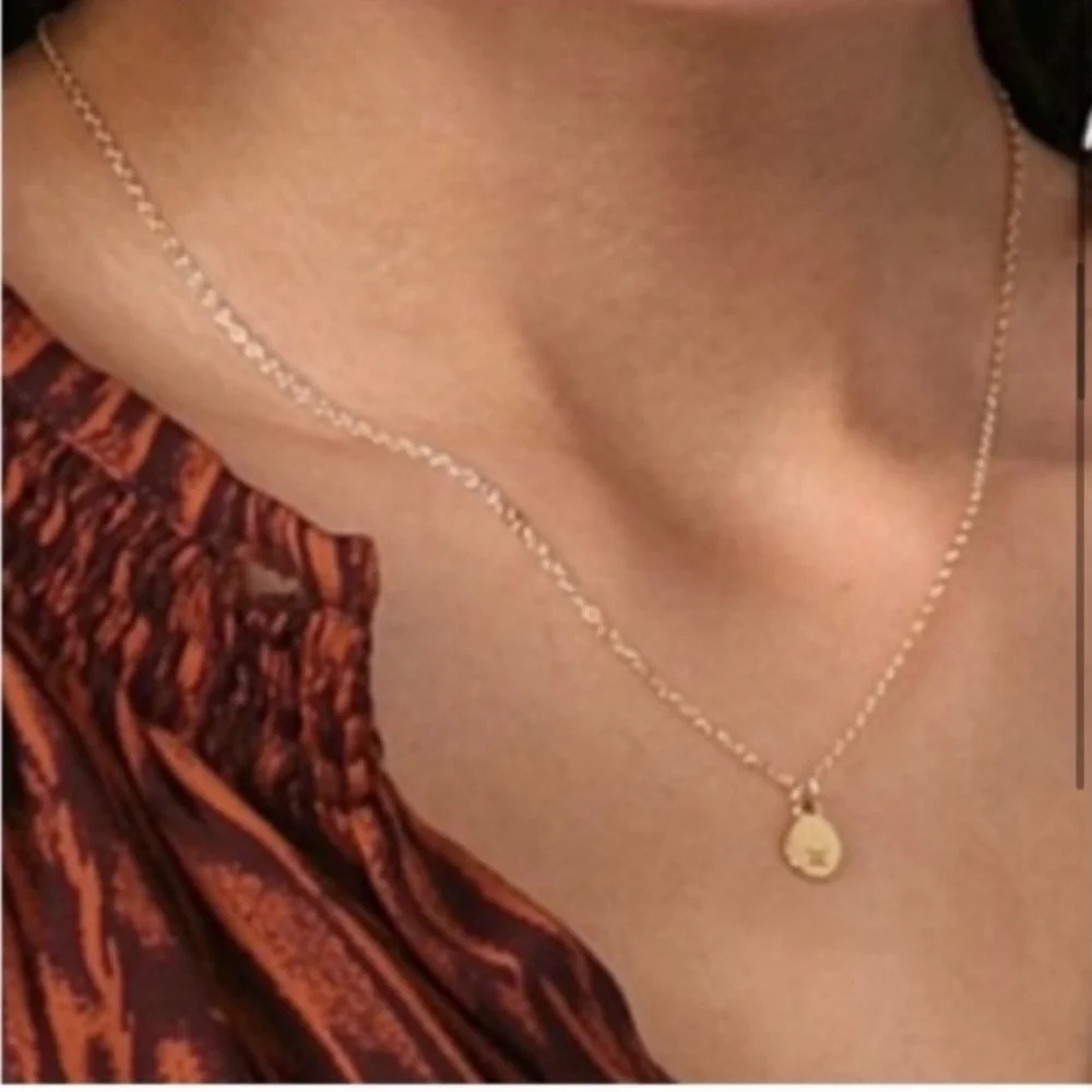 Gorjana Gold Necklace Arrow Sagittarius - 18k gold-plated 16.5" Shopbop Like New - Picture 4 of 9
